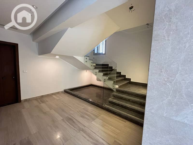 3 WhatsApp Image 2025-09-27 at 12.00. 12_d6cdfa4d. jpg