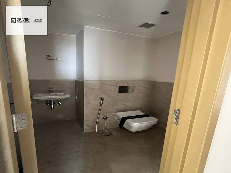 11 WhatsApp Image 2026-01-20 at 14.07. 48. jpeg