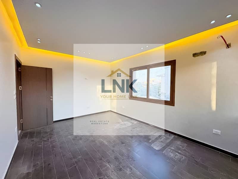 11 8db199f2-5747-4f56-a311-d13c8f67a3be. jpg