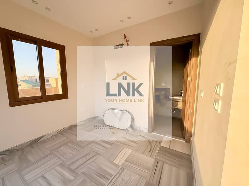 29 f0184f8d-3fa9-48c1-9bb9-7603cf898459. jpg