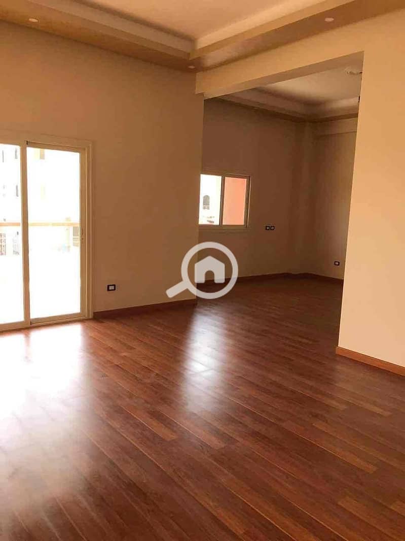 4 63d42852-fe36-4c03-8bfd-a97c8283db73. jpg