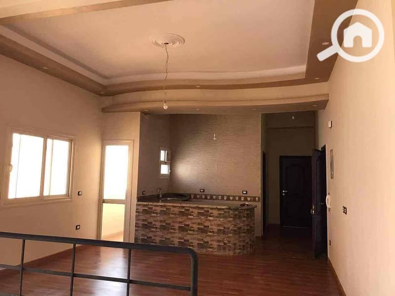 10 6d109ae3-1e47-46fa-8e46-2184c772c25c. jpg