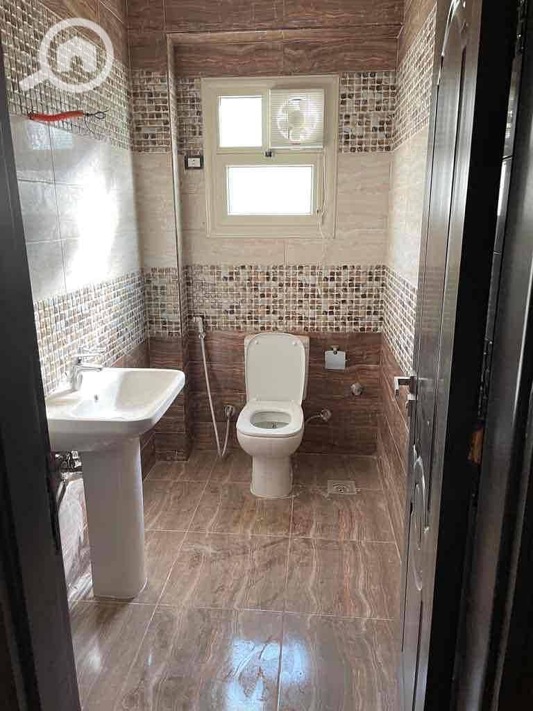 11 c0ae8d59-5998-4be4-9782-e2e4dd1115f2. jpg