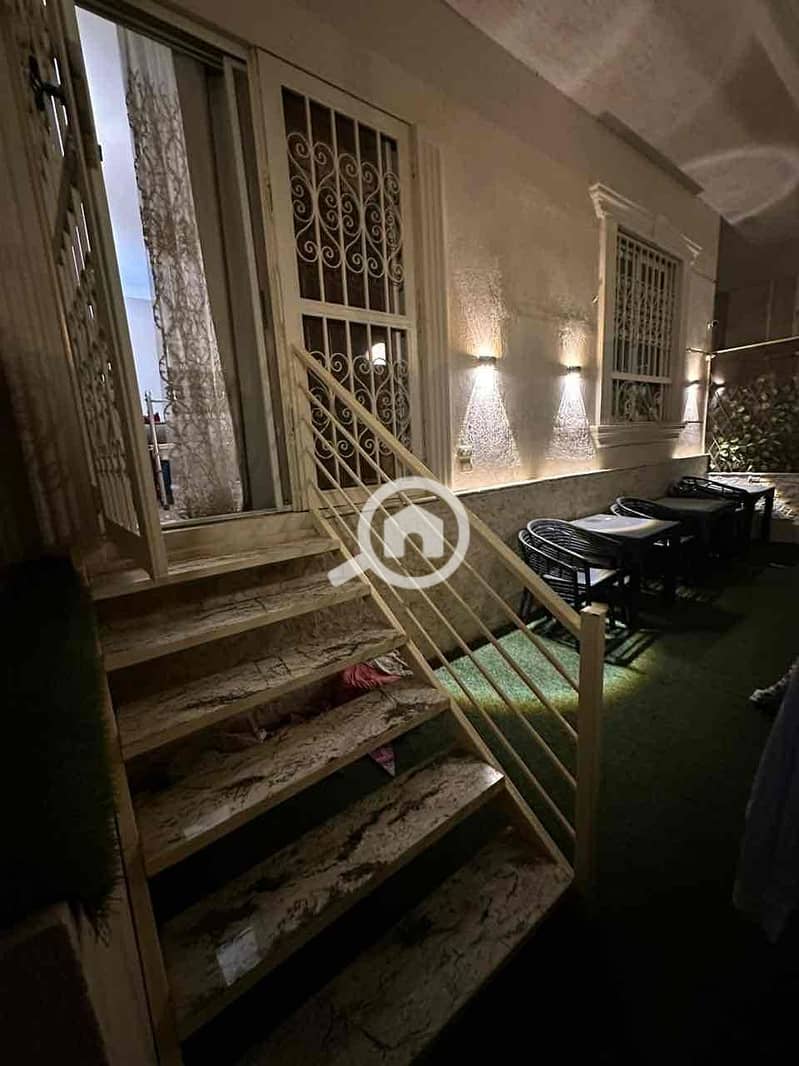 2 2ded0baa-f7d9-43af-bdad-0aca8a12f806. jpg