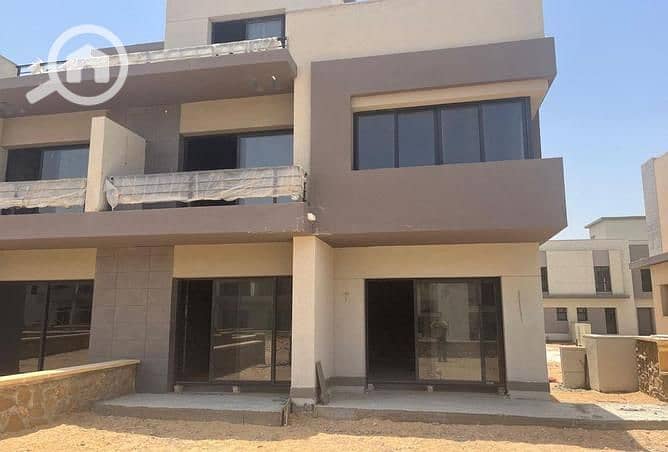 2 8522930-f64dao. jpg