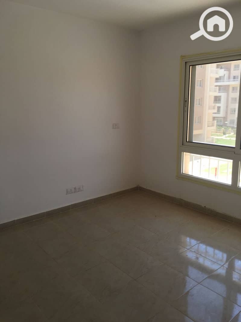 12 ccee344e-ed95-4fae-9f81-97f8cd4c6f5a. jpg