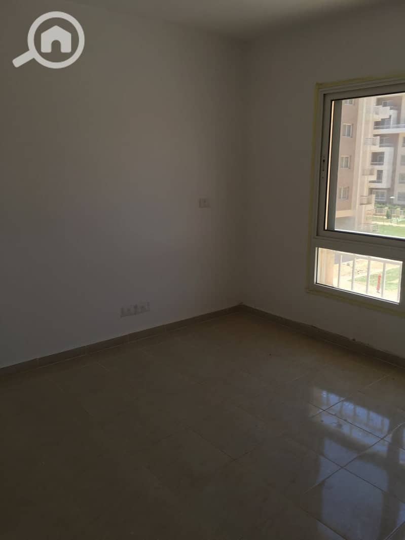 13 e59326e7-45f4-44c9-a746-4b4c03833b94. jpg