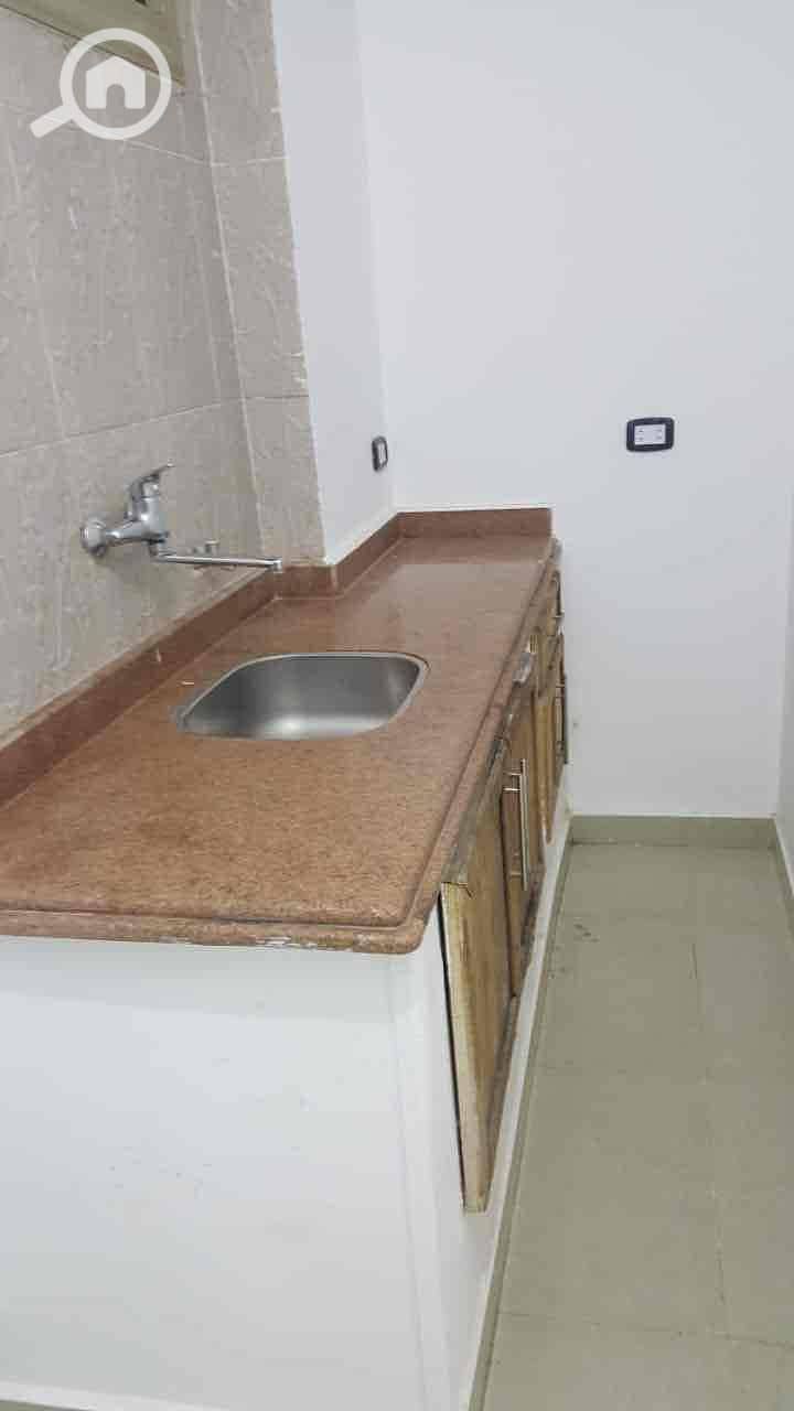 2 1f9d5558-a1a6-49db-890b-fd88c0c05bcc. jpg