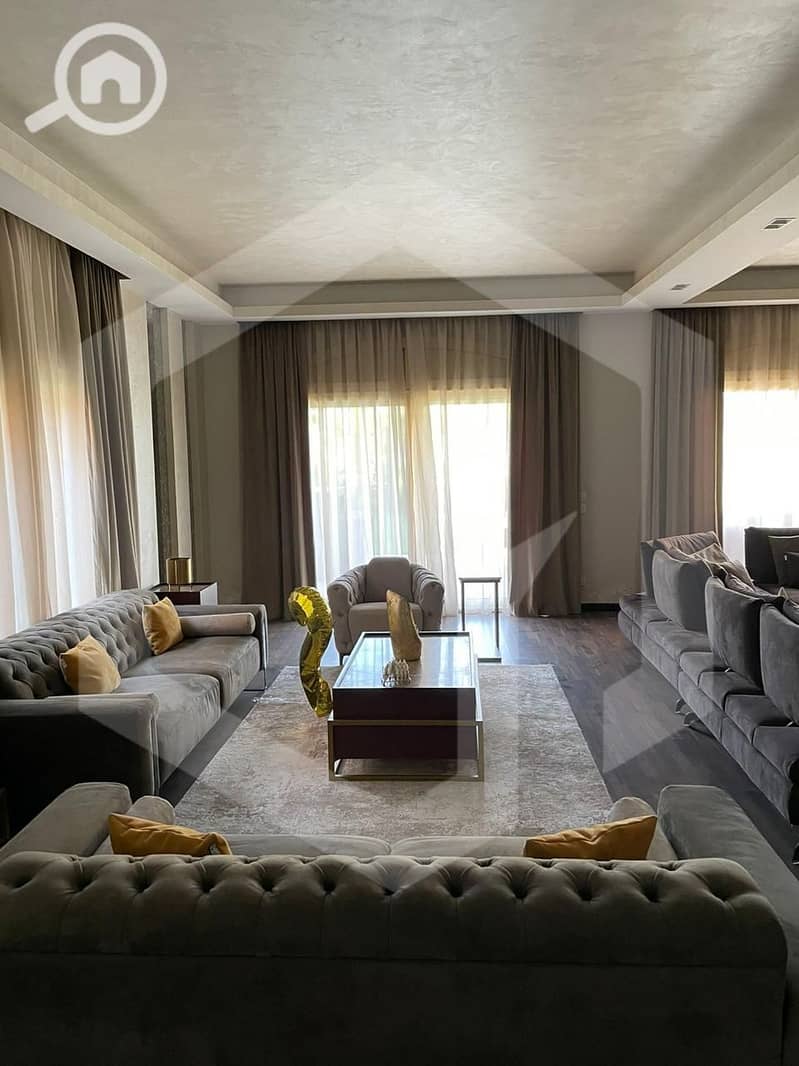 3 Royal Meadows 3. jpg