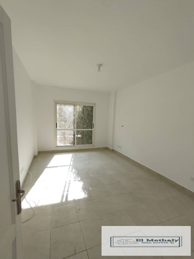 4 105d4f77-47eb-48bc-aab7-3ff7f95816a9. jpg