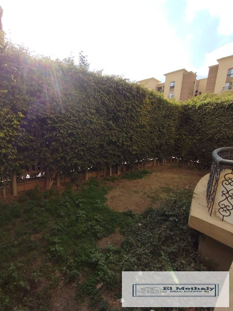 10 f0e827ba-acf3-4e9d-8885-f5abb70cac09. jpg