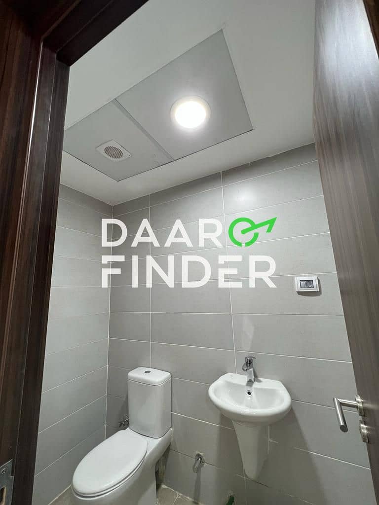 8 086cc2ed-2982-4fbb-83a8-54555ef41b96. jpg