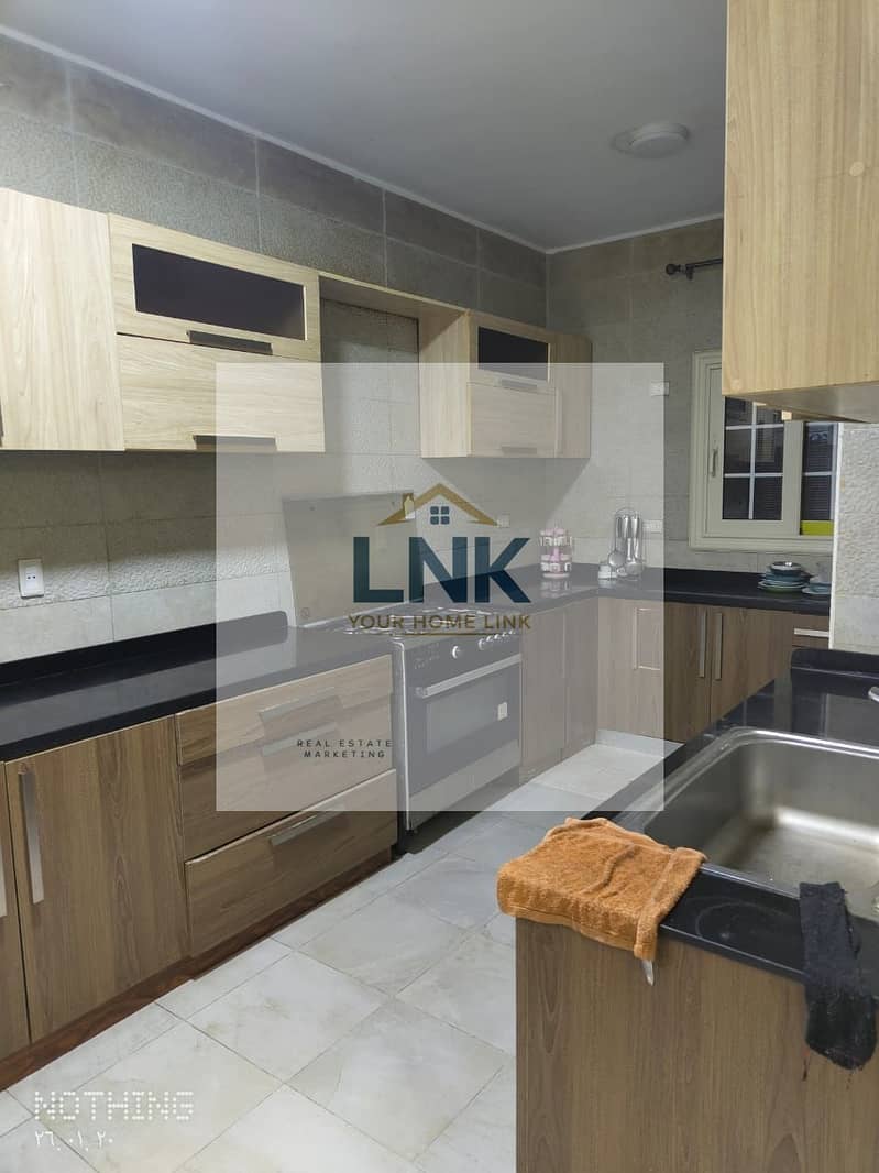 21 873e81b6-cc64-48ac-bb04-b8b20592e561. jpg