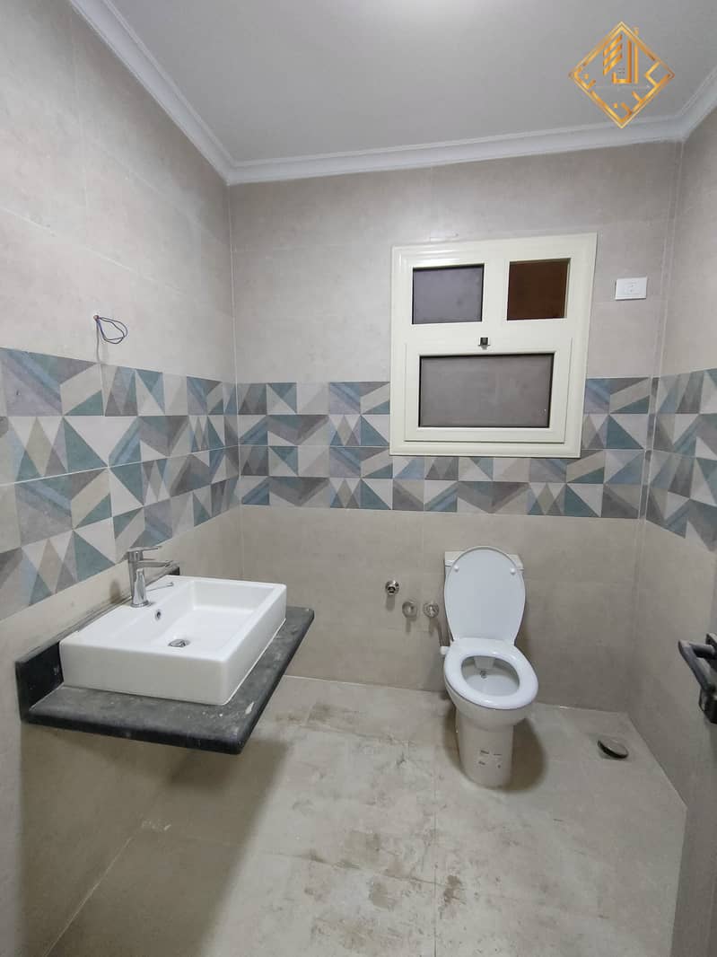 10 WhatsApp Image 2025-05-26 at 16.07. 34 (1). jpeg