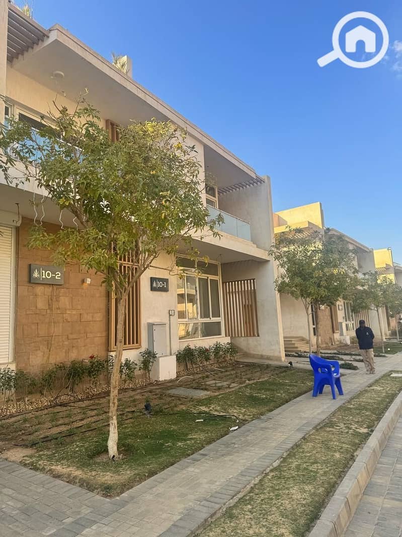 8 3b8d269d-ad1c-47c5-b946-ebac18ff0eb3. jpeg