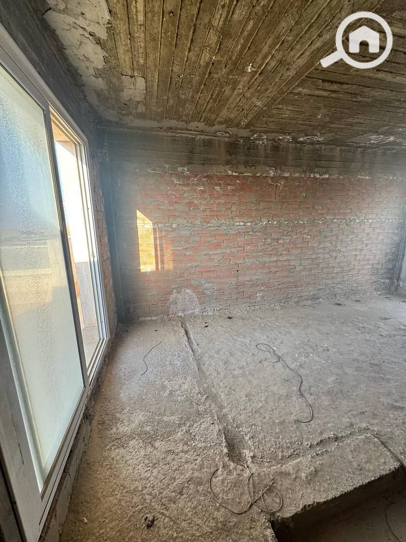 13 40a4aca9-45ad-4c00-a722-0e3c4811599e. jpeg