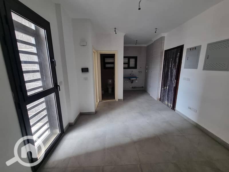 3 da695cc9-0171-44bc-aef7-f8c984917ce6. jpg