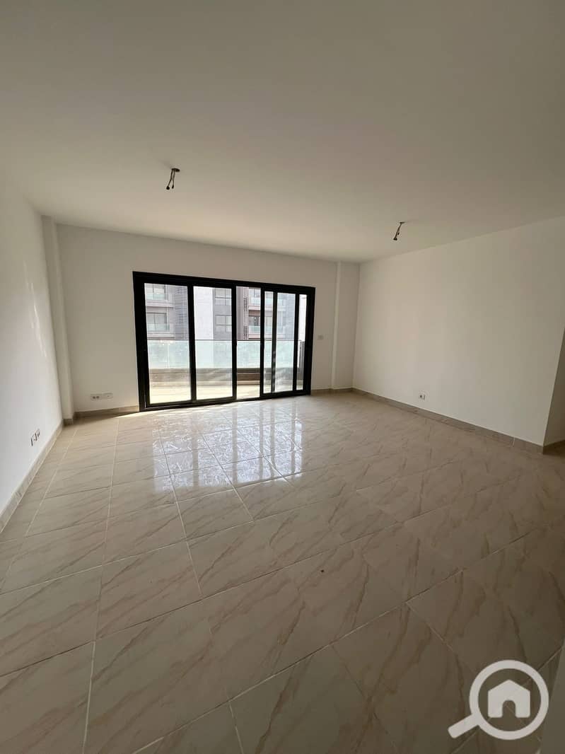 6 60e23d68-25f0-4e18-b971-31d67971520e. jpg