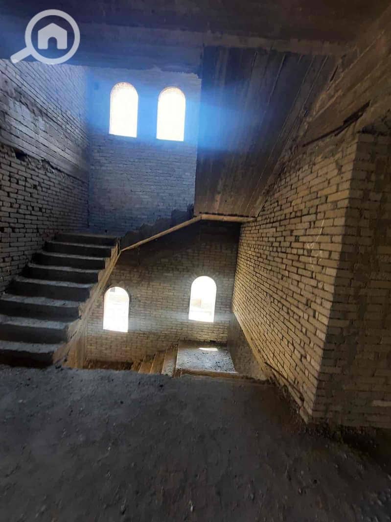 5 eea3008e-5763-41d9-a686-9769436702cf. jpg