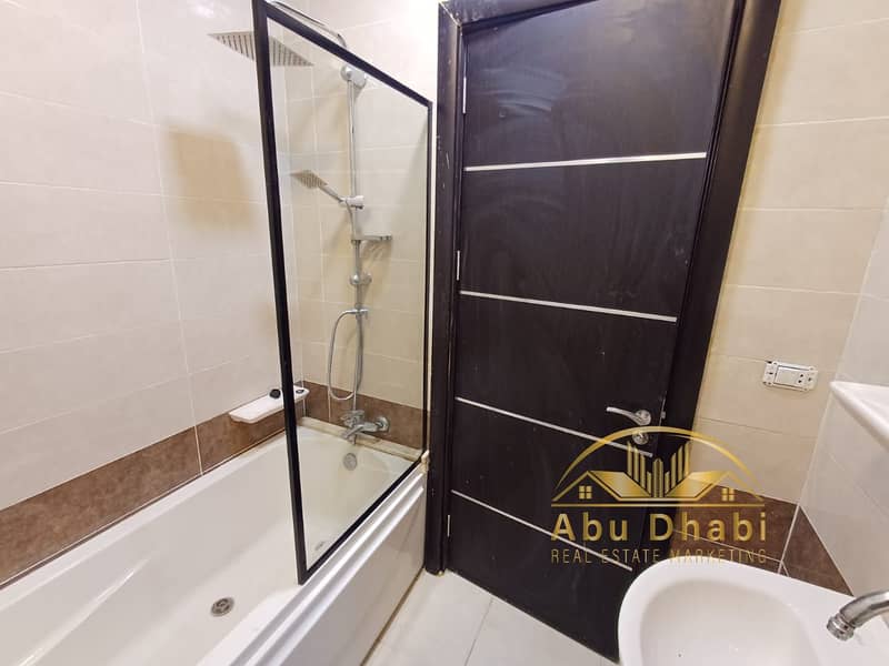 9 88c2d6fd-f9d6-4eaa-b84b-9d971dfc0e89. jpg