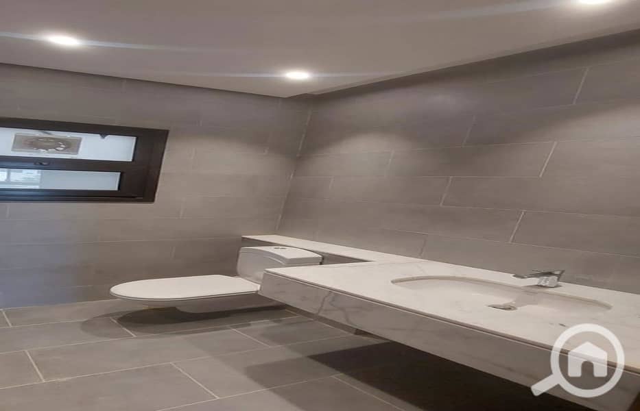 8 WhatsApp Image 2024-10-12 at 17.47. 39_ea0fb9cb_1400x900. jpg