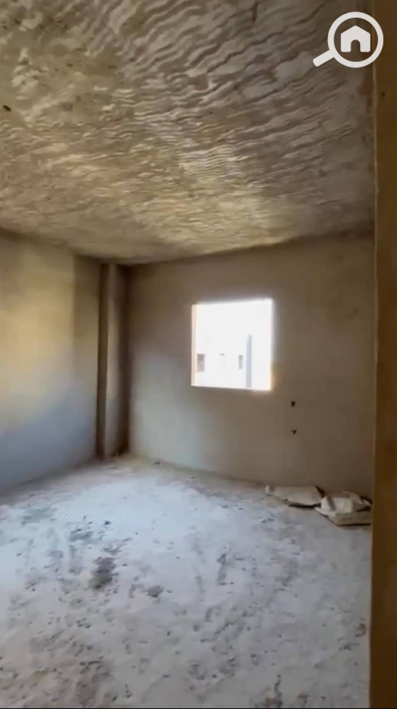 4 ae6273d1-2f8e-492a-97c1-3d72f6431d03. jpg