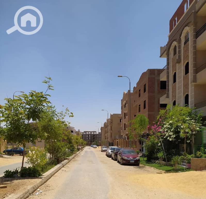 10 0d5d2b6c-0228-4fdc-b6c6-0c034a845796. jpg