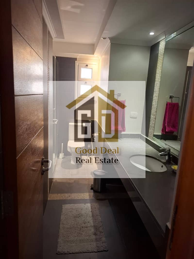 8 a183e790-3c43-49c9-a623-0209c55dd89d. jpg