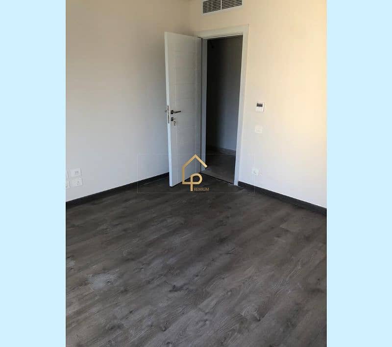 5 WhatsApp Image 2026-01-17 at 4.28. 21 PM (1). jpg