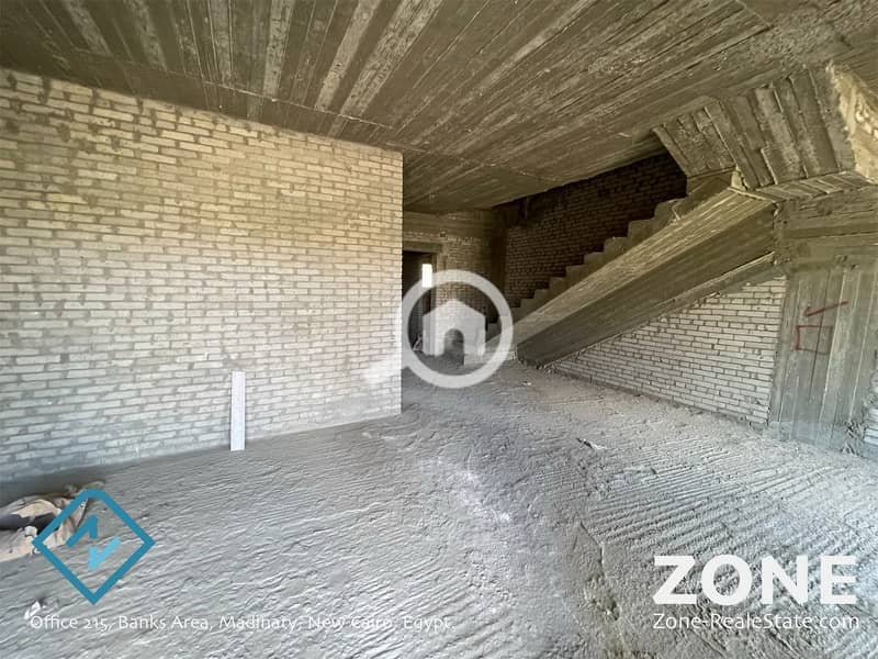 8 5c31f152-80a3-4d3e-987d-6b5a678e05a5. jpg