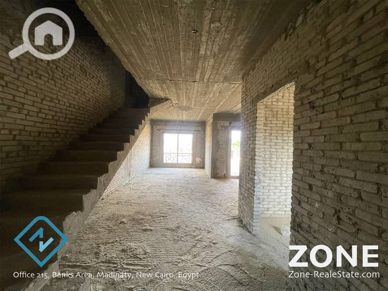 10 6c167c7b-3b99-46bd-b9f8-01958335340a. jpg