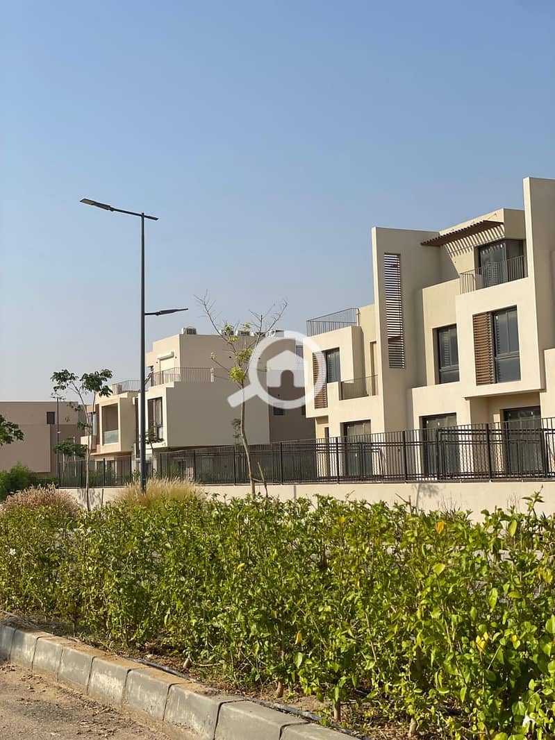 11 WhatsApp Image 2026-01-14 at 1.15. 43 PM (1). jpeg