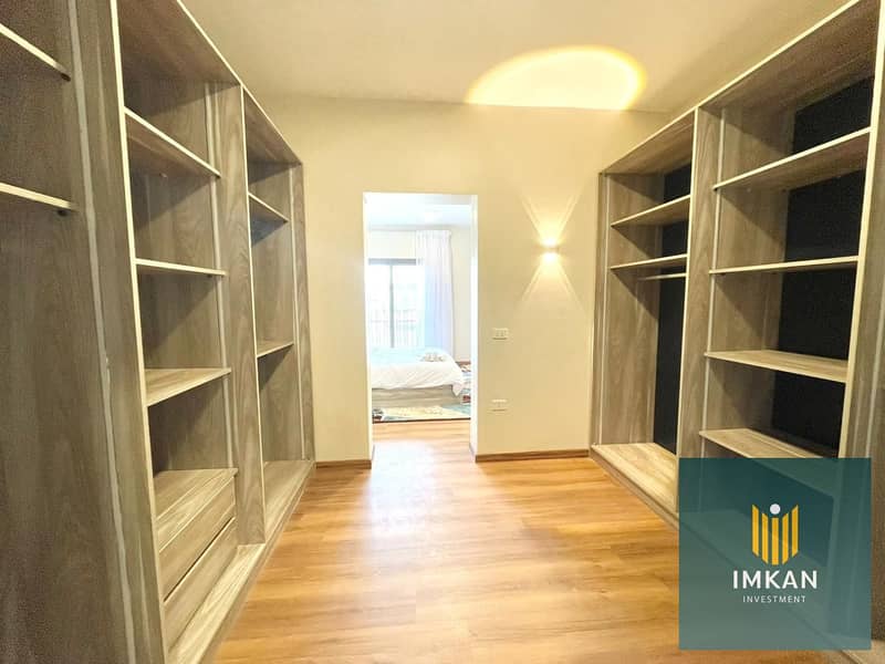 5 af7c0181-e3f4-4292-8b63-e759644edb26. jpg