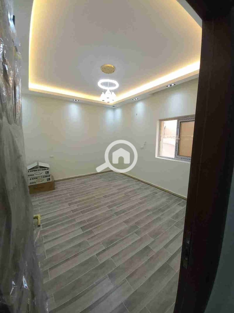 1000604411. jpg 1000604411. jpg