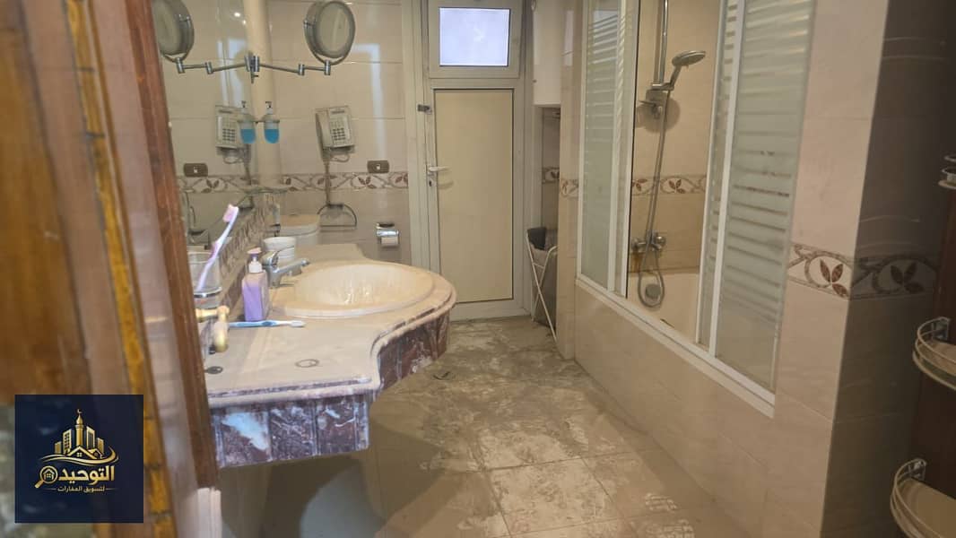 Apartment for sale 300 meters in Zamalek, Ahmed Hashmat Street - Ansicht 3