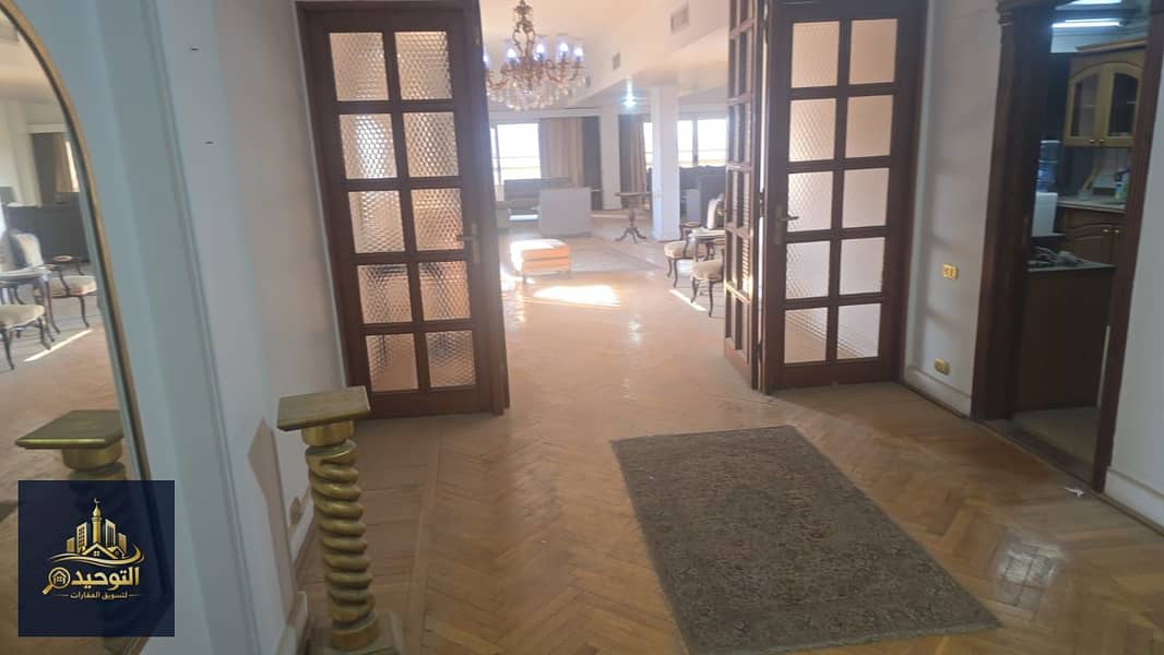 Apartment for sale 300 meters in Zamalek, Ahmed Hashmat Street - Mehr