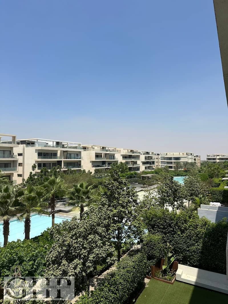 2 bdfcb00b-1e0f-4905-929b-badd6d6646fc. jpg