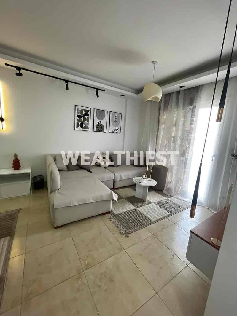 7 58d07bd1-657f-4a05-8aa4-0990e13ddb4b. jpg