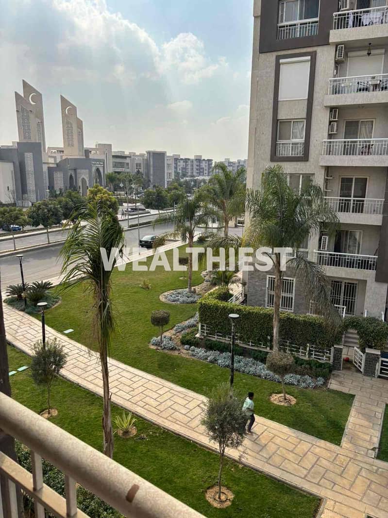 10 a95fb5e4-0455-45a1-a5ee-78299ea681d3. jpg