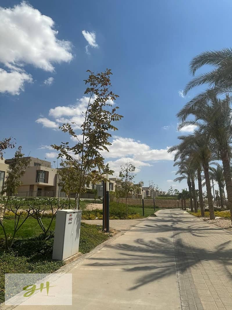 13 08018fa0-8a50-4287-8fa5-03109e8c2ef3. jpg