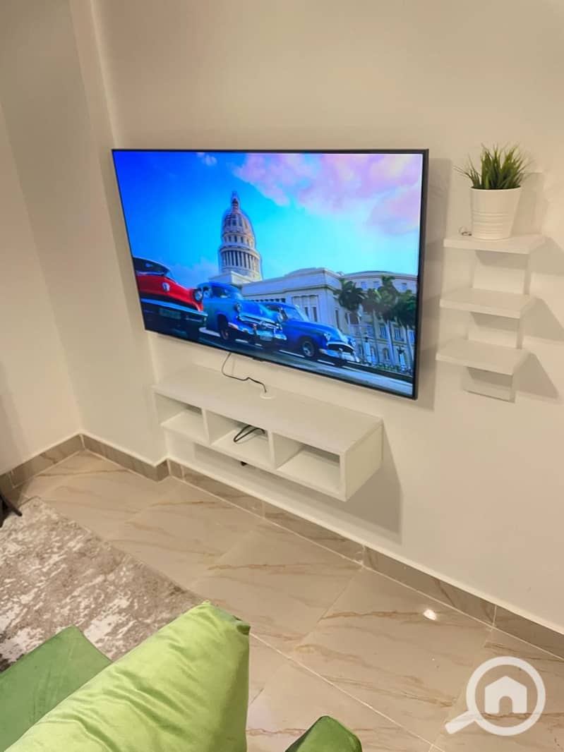 13 d9a828d1-dc1c-401d-aae5-c3f85b48c0f9. jpg