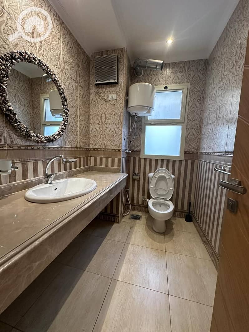 32 WhatsApp Image 2026-01-20 at 23.24. 48. jpeg