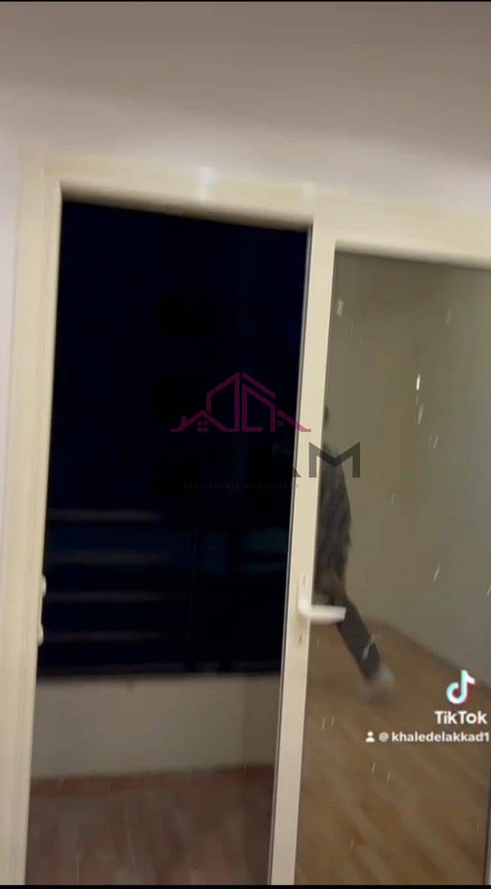 3 photo_6014569676614077516_y. jpg