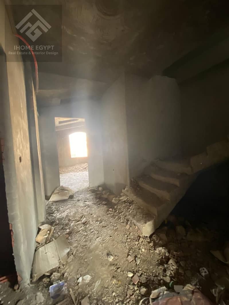 4 0c0813a4-c615-4e29-a105-c7f787155c77. jpg