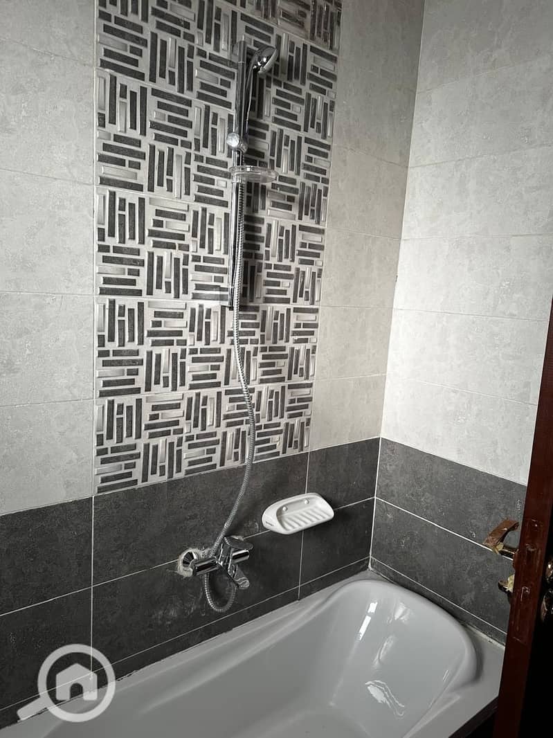 15 4f096c72-6d7f-4f43-a0ab-beaea0b29a8b. jpeg