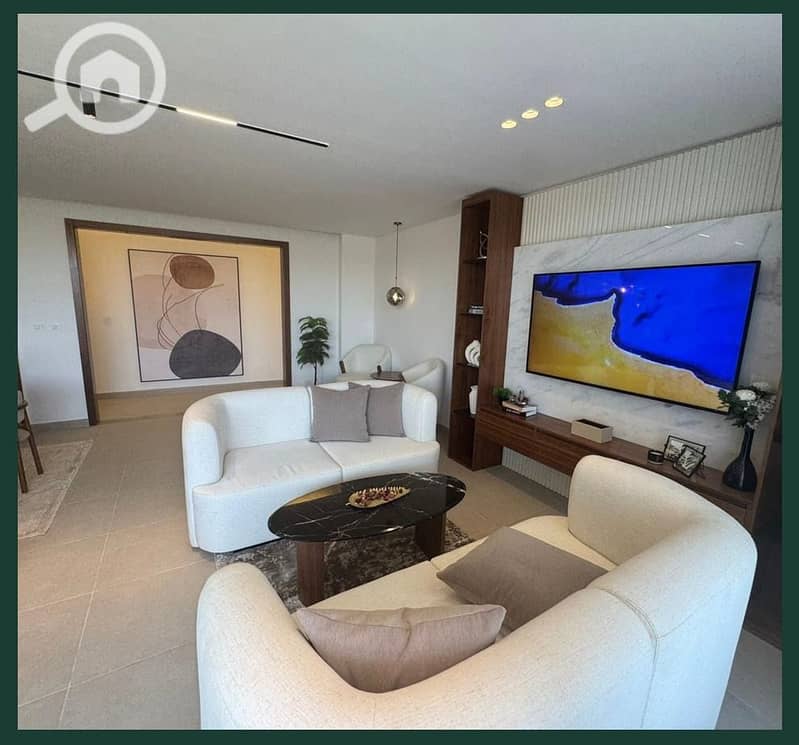 6 WhatsApp Image 2025-10-20 at 18.02. 39_acdf3469. jpg