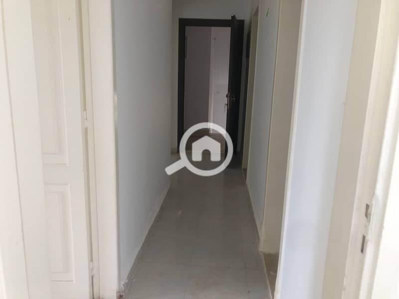 4 4f740ade-8ae3-4c8b-b6f4-22504a939a0b. jpg