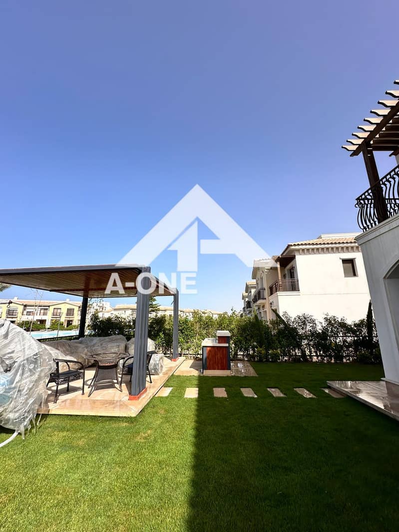 2 ec69c324-81f7-4e08-a7ec-15a8853e45f4. jpg