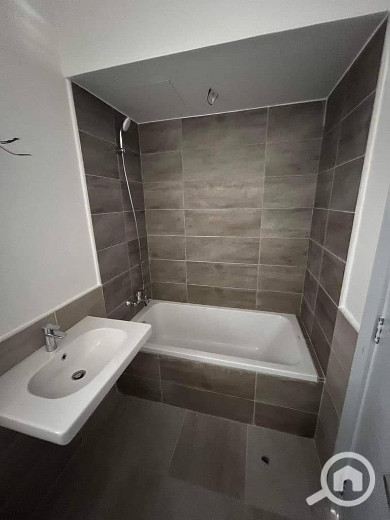 5 3e603cbd-b693-459e-8241-f2234d32bbd2. jpeg