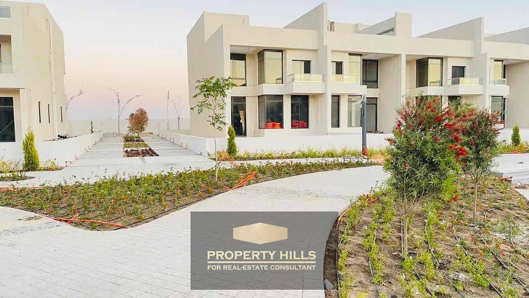 8 dd826dc7-752a-4a09-b486-7a56fd6bae14. jpg